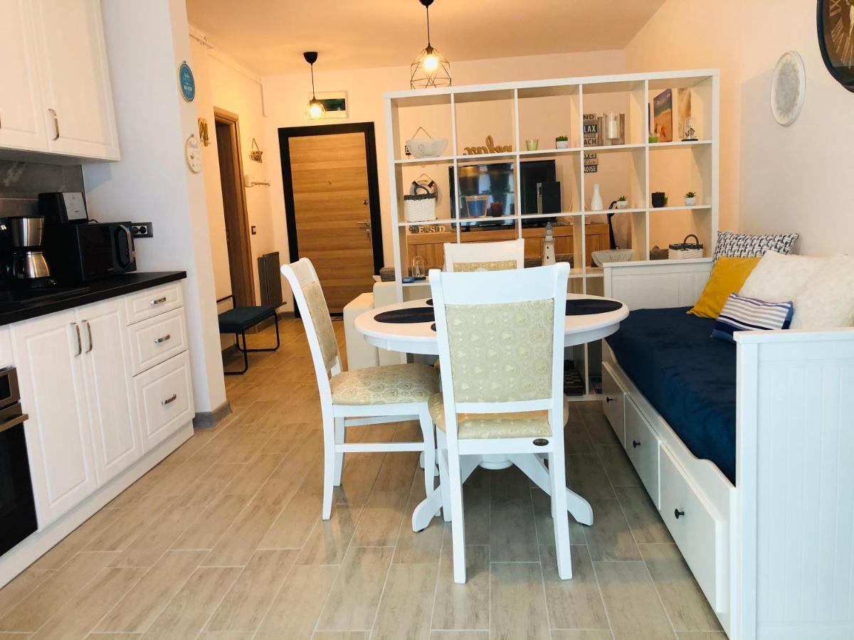 Baby Sea View And Pools Apartment- Mamaia Beach Resort Năvodari المظهر الخارجي الصورة