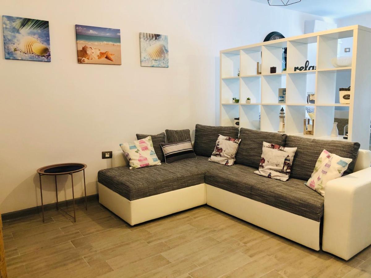 Baby Sea View And Pools Apartment- Mamaia Beach Resort Năvodari المظهر الخارجي الصورة