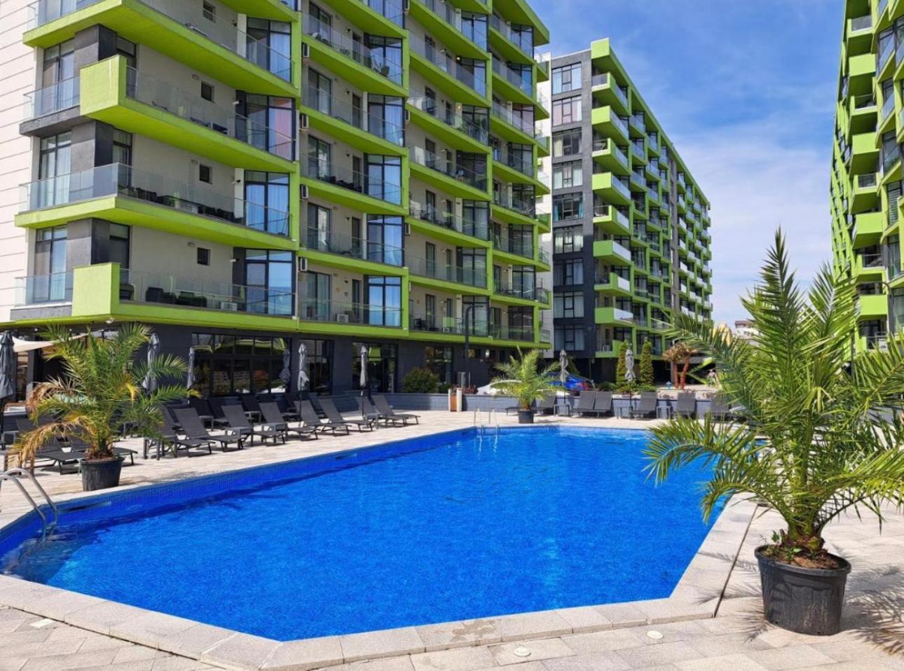 Baby Sea View And Pools Apartment- Mamaia Beach Resort Năvodari المظهر الخارجي الصورة