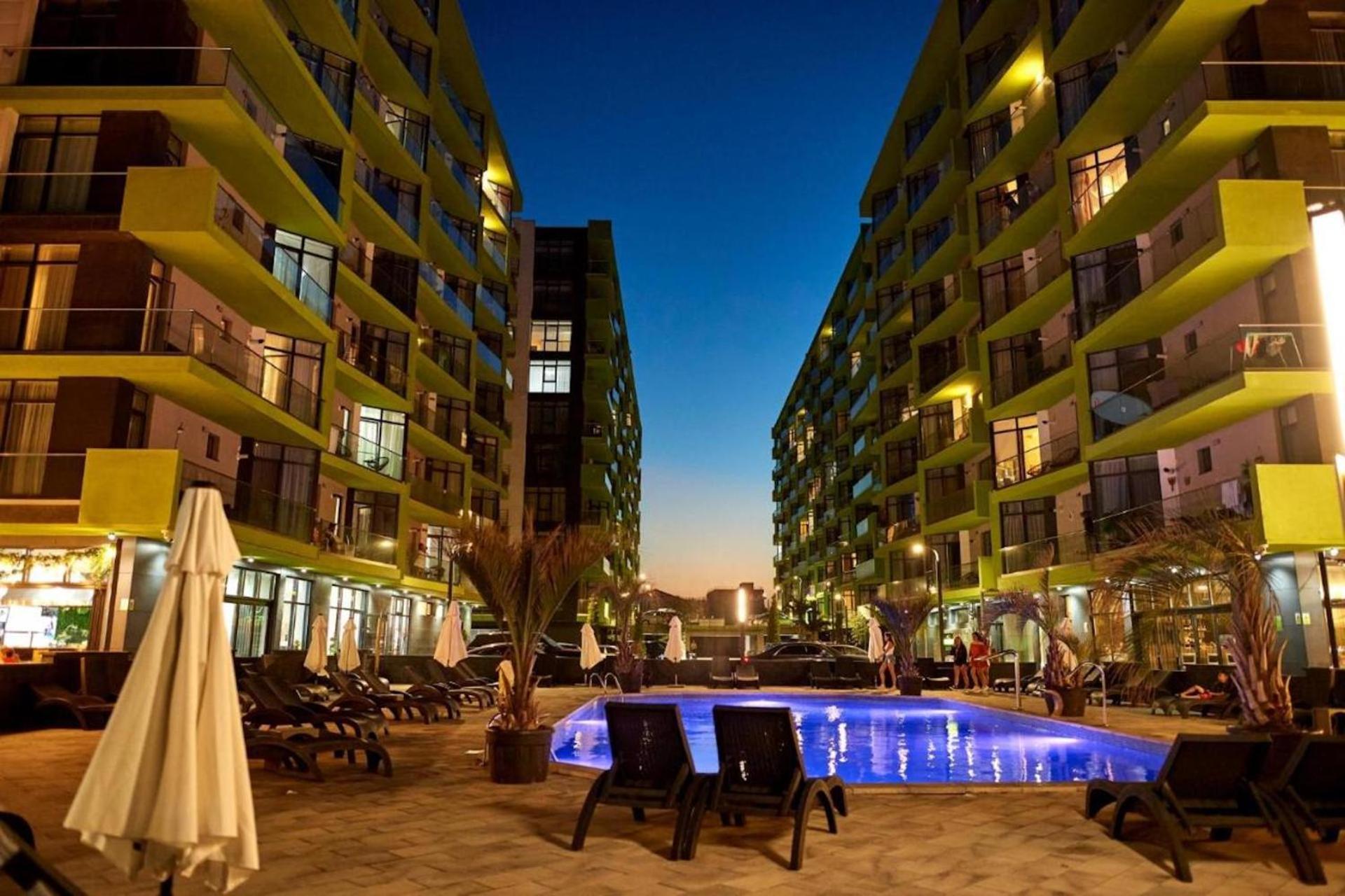 Baby Sea View And Pools Apartment- Mamaia Beach Resort Năvodari المظهر الخارجي الصورة